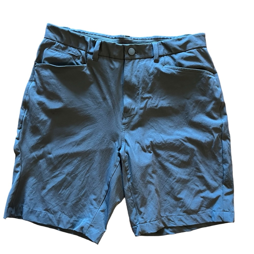 REI Co-op 9” Shorts 32W
